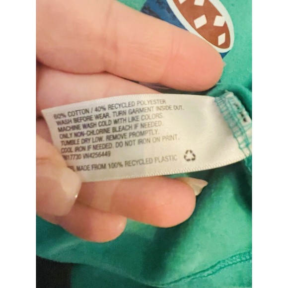 Christmas Long Sleeve Tee “ Things I Love” Girls 10-12 Cat And Jack Green - Picture 6 of 6